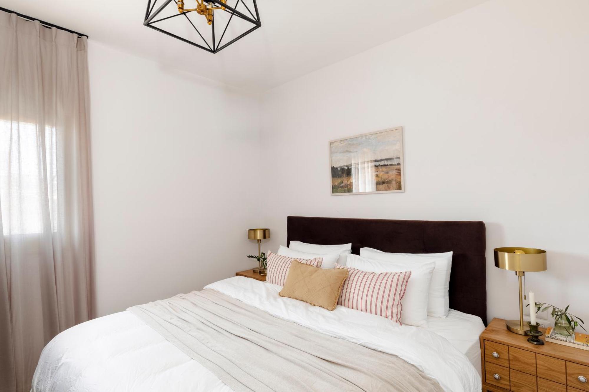 Aparthotel The J Luxury Apartments - By Localz Group *