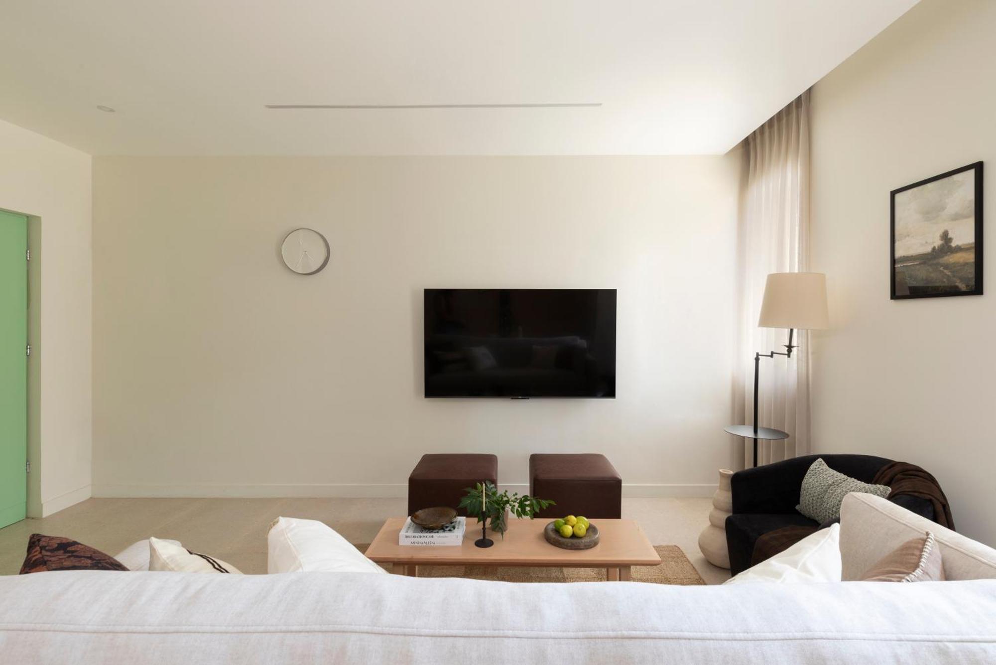 The J Luxury Apartments - By Localz Group Aparthotel *