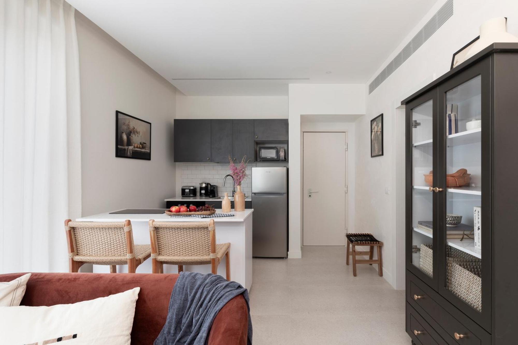 Aparthotel The J Luxury Apartments - By Localz Group